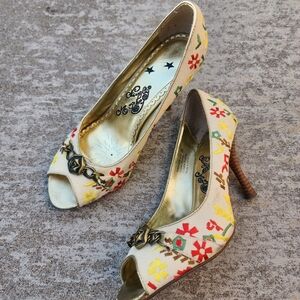 Naughty Monkey Floral Embroided Peep-Toe Heels, Ceam Multi-Color Sz 8‎